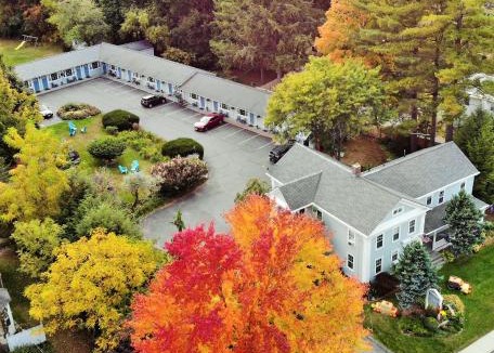 Williamstown Hotel | Maple Terrace Motel