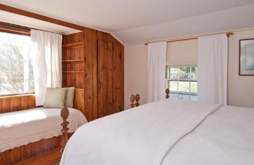Top of the Hill Hotel | Marshall Slocum Inn