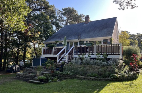 Oak Bluffs Apartment | Martha’s Vineyard studio