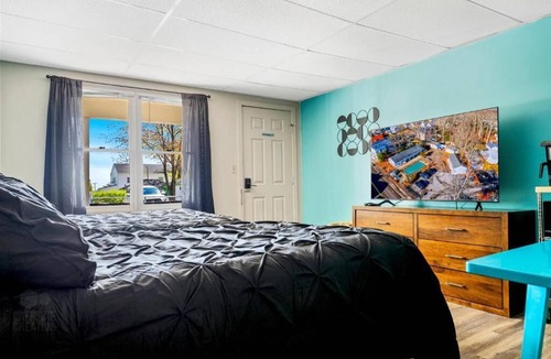 Old Orchard Beach Hotel | Marvin Gardens Motel