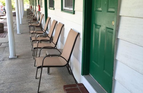 Gansevoort Hotel | McGregor Inn Motel