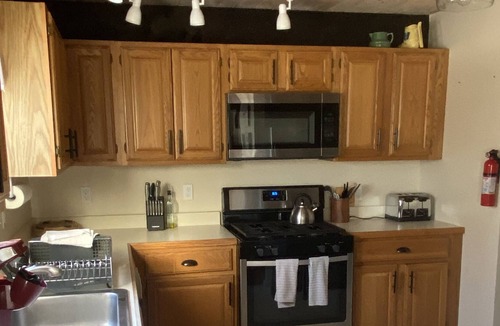 West Hartford House | McKeown's Family Lodge