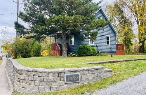 Virgil Cottage | 🍷 Merlot Cottage at 1459: Your Cozy Escape in Niagara! 🌟