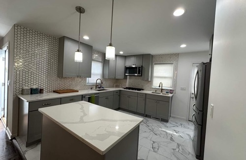 Woodmont House | Milford Getaway; Pool, Hot Tub & Basketball Court Walk to Local Beaches