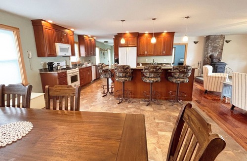 Trenton House | Mill Cove: spacious property w/water views, kayaks, and close to Acadia!