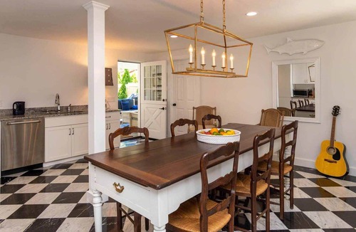 Edgartown House | Mill's End: Charming In-Town Retreat