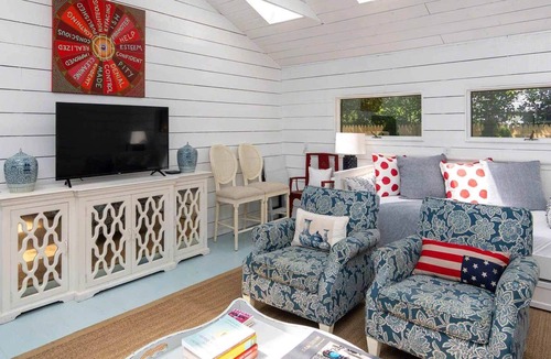 Edgartown House | Mill's End: Charming In-Town Retreat