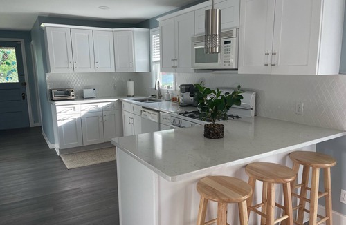 Lewiston House | Minutes from Niagara Falls in a Historic Village