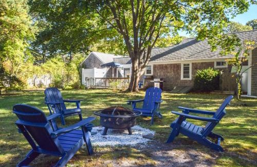 Bass River House | Minutes to Nantucket Sound Beaches