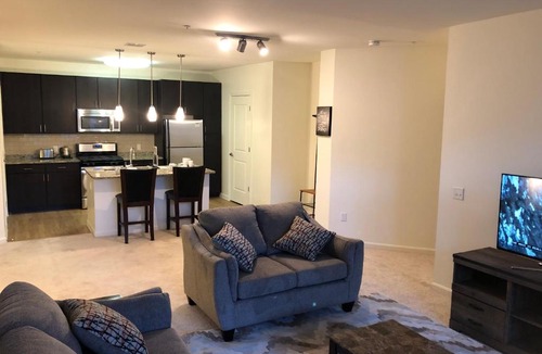 Mission Hill Apartment | Mirage Luxury Apartments Longwood