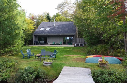 Lake Placid House | Mirror Lake Waterfront with Mountain and Lake Views, Sleeps 10. permit # 200031
