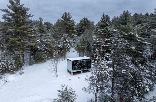 Au Sable Forks Cabin | Mirrored Glass Cabin with Firepit & Forest Views in Au Sable Forks, New York