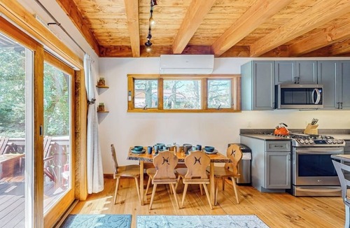 Franconia House | Mittersill Village Gem | House in Franconia with balcony, fireplace, & dogs ok
