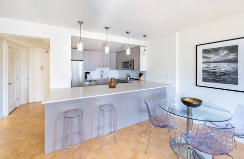 Prudential - St. Botolph Apartment | Modern 1 Bed Apartment in Central Back Bay, Boston