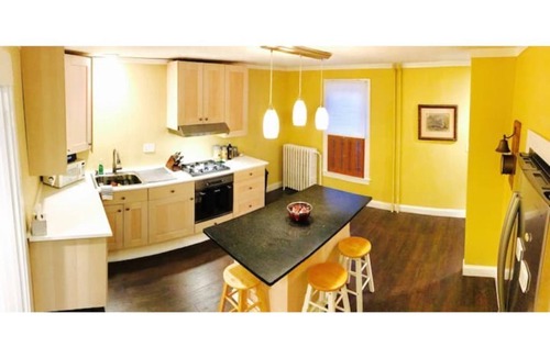 Off Broadway Cottage | Modern 1860s Newport Cottage (1 month)