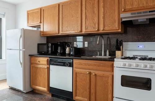 Downtown Boston Apartment | Modern 1BRs steps from Boston Common + South End