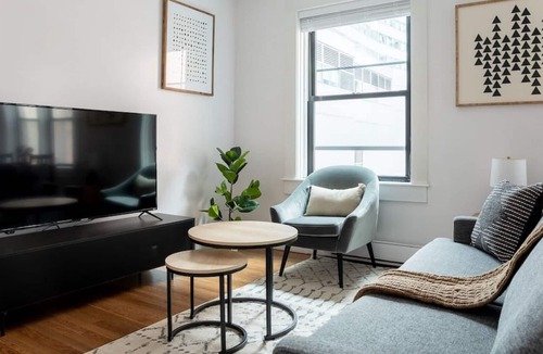 Downtown Boston Apartment | Modern 1BRs steps from Boston Common + South End