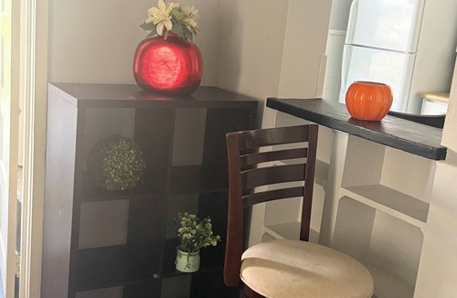 Albright Apartment | Modern 2BR in the Heart of Elmwood Village