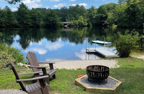 Bradford House | Modern 3-bedroom house on Lake Todd in enchanting Bradford
