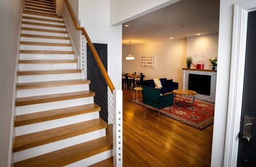 Porter Square House | Modern 3 Bedroom Porter Square Townhouse Near Harvard w/ Parking