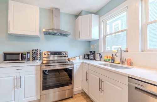 South Medford Apartment | Modern 3BD/2BA Near Boston, Bright & Luxury