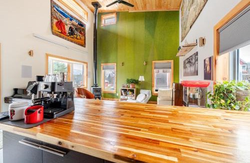 Alpine House | Modern Cabin near Watkins Glen