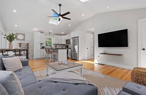 East Falmouth House | Modern Cape Fall Escape | Firepit, Game Room & Comfort