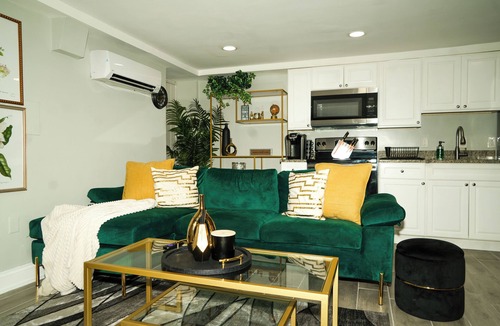 Mount Pleasant Apartment | Modern Columbia Heights 1BR: FREE Parking + Steps to Metro! 15% off 30+ Days