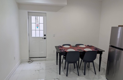 Elmont Apartment | Modern Comfort - Minimal Style Entire guest suite in Elmont, New York