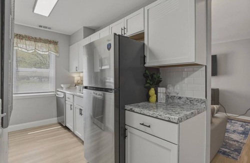 Corning Apartment | Modern Corning Unit - Dog Friendly, Walk to CMoG, 1 Mile From Market Street!
