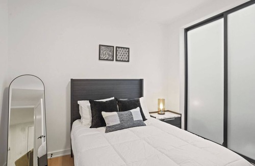Shaw Bed & Breakfast | Modern DC Stay Steps to Convention Center