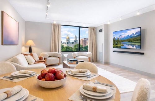Downtown Hartford Apartment | Modern Downtown Living Near the XL Center