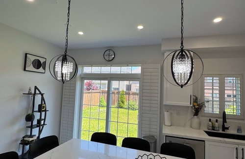 Oshawa House | Modern family friendly 4-bedroom home away from home in Oshawa!