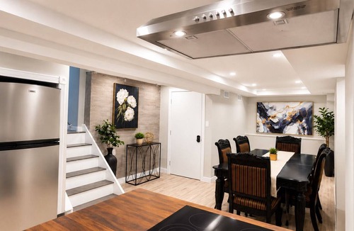 Lodi House | Modern Family Retreat Minutes from MetLife & NYC