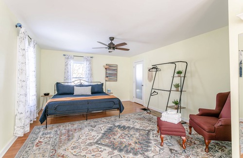 Holcomb House | Modern Farmhouse 9min to Canandaigua Lake & Shops