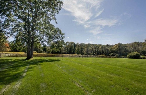 Sharon House | MODERN FARMHOUSE SITED ON OVER 3.5 ACRES OF LAND, 3 SKI RESORTS < 50...