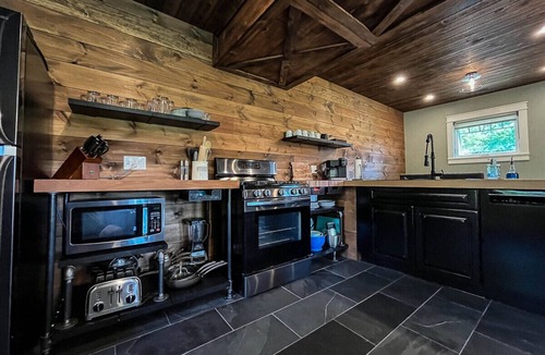 Orange House | Modern Farmhouse Near Chagrin Falls Beachwoood Cuyahoga Valley National Park