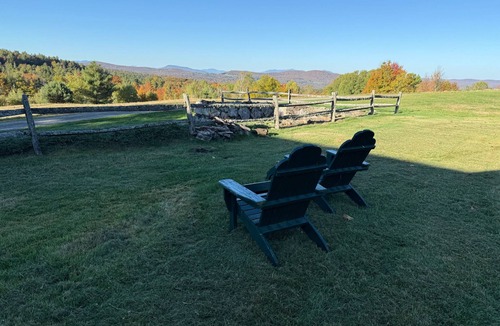 Greensboro House | Modern Guest House on 210-Acres with Expansive Views