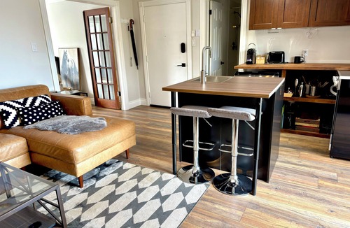 Perth Apartment | Modern Heritage Oasis with Stunning Tay Basin & Fountain View