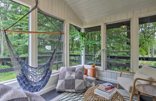 Parksville House | Modern Hideaway w/Deck + State Forest Access
