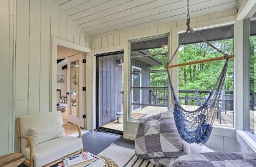 Parksville House | Modern Hideaway w/Deck + State Forest Access