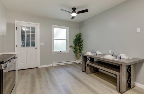 Groton House | Modern Home, Minutes to Mystic, Casinos and Ocean