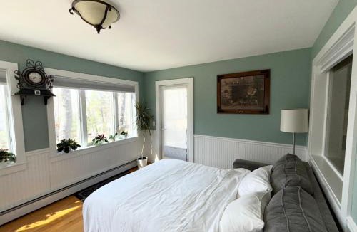 Bar Harbor House | Modern House Family Retreat