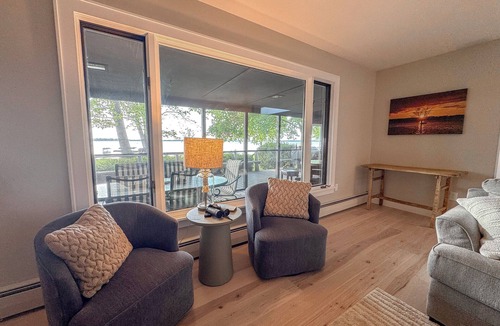 Town of Owasco House | Modern Lake Front home with 75' of Flat Lake Frontage