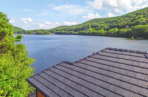Berkshire House | Modern Lakefront Berkshire Lakefront Retreat/Swim & Relax Close to Tanglewod