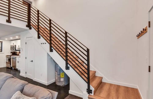 Augusta Apartment | Modern Loft Apartment
