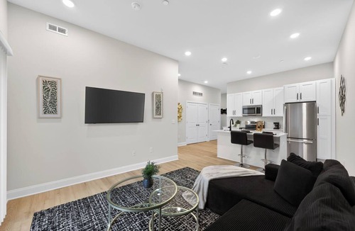 Olde Richmond Apartment | Modern Luxe 2BR In Prime Philadelphia