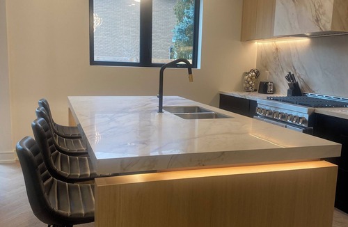 Lakeview House | Modern Luxury Retreat-Perfect for Families and Group Getaways