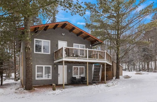 West Dover Ski Chalet | Modern Luxury Villa Near Mount Snow. Your Vermont Retreat Awaits!