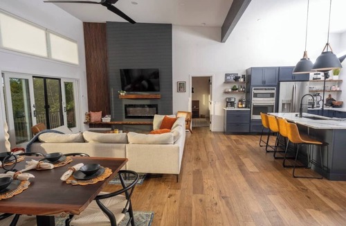 Pownal House | Modern Mountain Retreat Amazing View